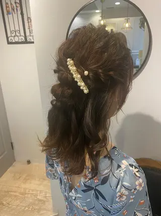 ミディアム ヘアアレンジ 西村 美羽のヘアスタイル