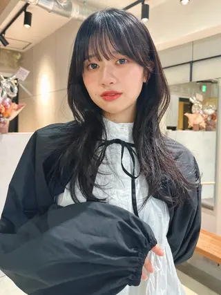 ロング カラー パーマ 🫧小顔×似合わせ× 透明感カラー🫧のヘアスタイル