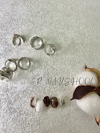 ネイル R nail salon新宿三丁目店所属・R nailのネイルデザイン