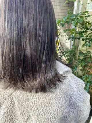 ミディアム カラー 宮内 真乃のヘアスタイル