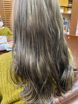 セミロング maika /layer cutのヘアスタイル