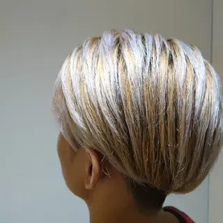 カラー 寺島 伸のヘアスタイル