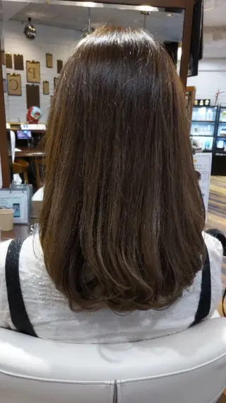 セミロング カラー ✂デザインカット🐟 高評価✂戸崎俊成✂のヘアスタイル