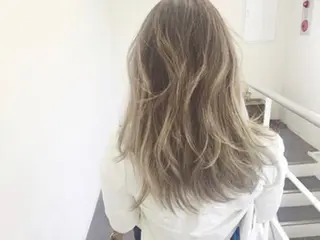 セミロング the BRIDGE hair salonのヘアスタイル
