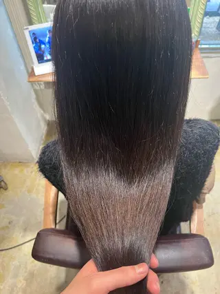 ロング カラー 太田 渚遊のヘアスタイル