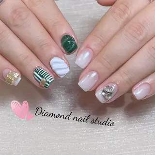 ネイル HITOMI 💝のネイルデザイン