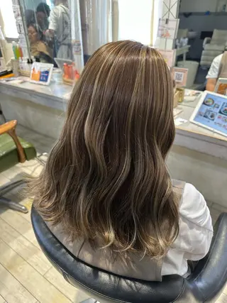 セミロング カラー 小島 咲音/艶カラー /酸性ストレートのヘアスタイル