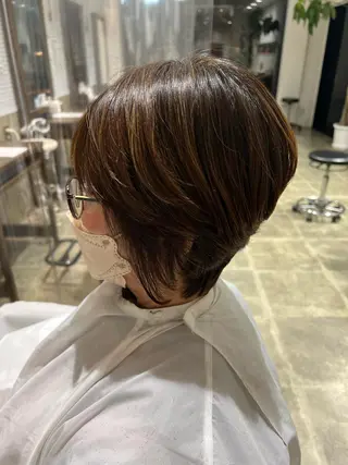 ショート ビラデルソルmaRe所属・山口 莉々香のヘアスタイル