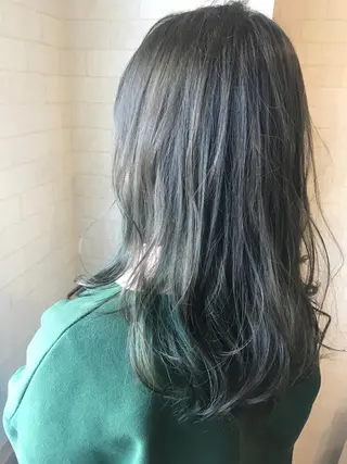 セミロング 【指名No1】飯塚 宏美のヘアスタイル