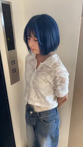 カラー ayaka. 梅田ハイトーン🥣のヘアスタイル