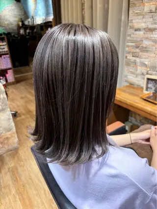 ミディアム ameet さくらのヘアスタイル