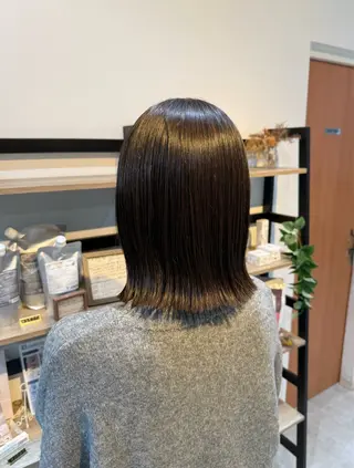 ミディアム 島 歩那のヘアスタイル
