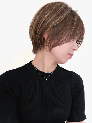 ショート ヨシミ カズヤのヘアスタイル