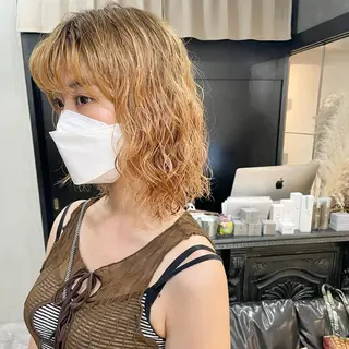 ミディアム パーマ kvell by urban.所属・ショート・ボブ ・ウルフ✂︎IMAIのヘアスタイル