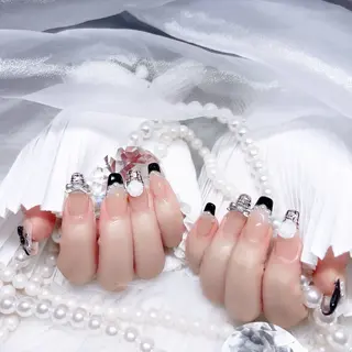 ネイル Yudia🦋 azuのネイルデザイン