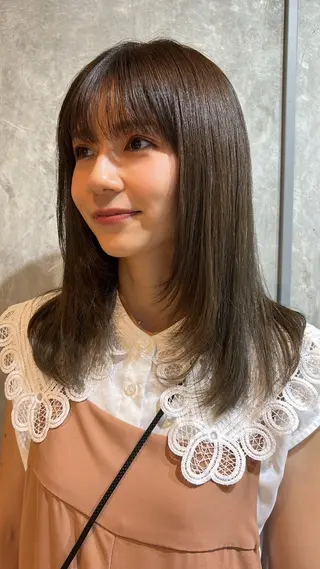ミディアム botan🎧♩ akaneのヘアスタイル
