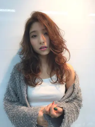 ロング カラー パーマ やまだ まいのヘアスタイル