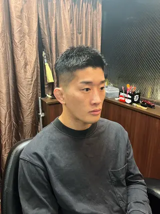 ショート ヒロ銀座バーバーショップ大宮店所属・ヒロ銀座メンズカット 酒井悠成のヘアスタイル