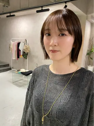 ミディアム カラー 似合わせカット レイヤーボブウルフのヘアスタイル