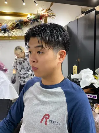 ショート 山影✨バレイヤージュ ハイライト✨メンズ◎のヘアスタイル