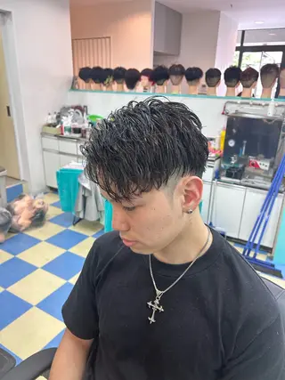 ショート パーマ メンズ The GNASTY by damdeetokyo所属・渡辺 琉聖のヘアスタイル