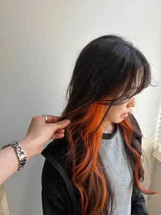 ロング カラー 原口 桃歌のヘアスタイル