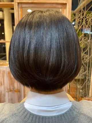 ショート 小沢 美波のヘアスタイル