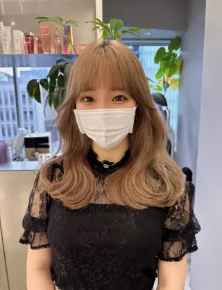 セミロング カラー 最高級髪質改善 🦄ブリーチYUGOのヘアスタイル