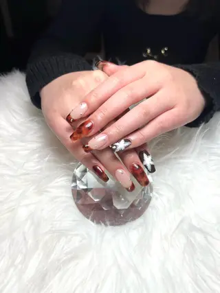 ネイル 井尻 紗菜のネイルデザイン