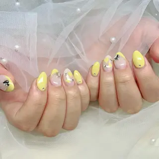 ネイル Yuna🩵 RE:N.Nailのネイルデザイン
