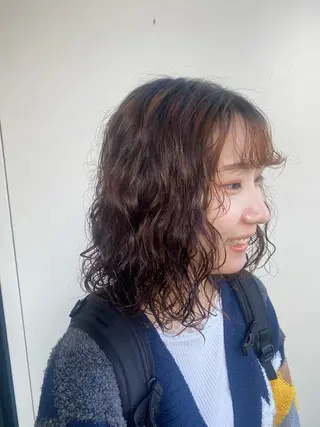 セミロング 🖤🌀くるくる パーマ🌀🖤ayaのヘアスタイル