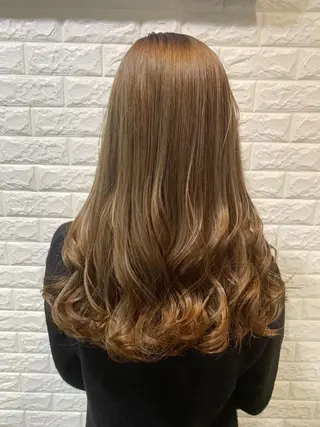 セミロング カラー ヘアアレンジ 🌿‬ ܸAir 透明感🌱西村知佳のヘアスタイル