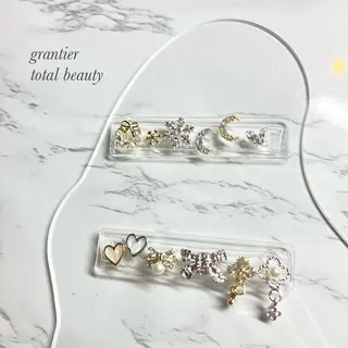 ネイル grantier beautyのネイルデザイン