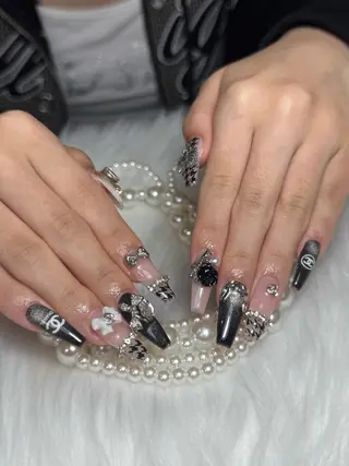 ネイル DEMAIN- 🌹のネイルデザイン