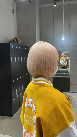 ショート カラー MONIQA【モニカ】所属・名古屋ハイトーン/ 🐶ブリーチ専門店のヘアスタイル