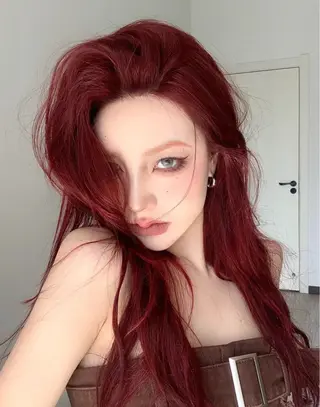 カラー 🍒レイヤーカット/ 暖色カラー🍒のヘアスタイル