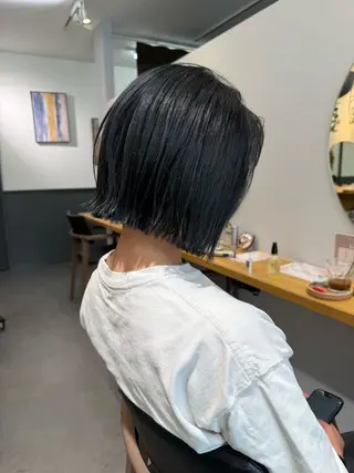 ミディアム こもり なおやのヘアスタイル