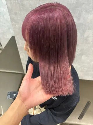 ショート 🌐NATSUMI 🌐【寒色カラー】のヘアスタイル