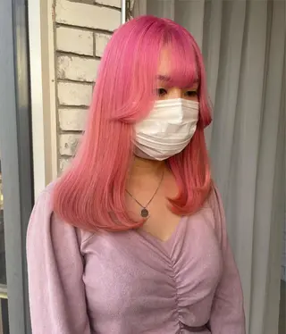 セミロング カラー 艶ハイトーン👑♡ NATSUKIのヘアスタイル