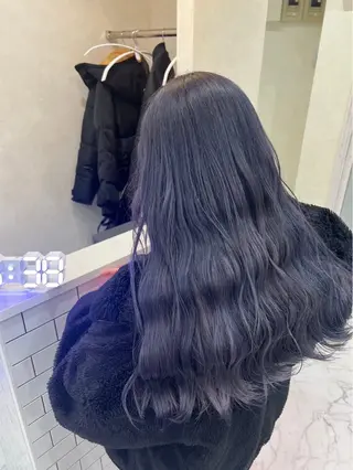 ロング カラー mignon あゆみのヘアスタイル
