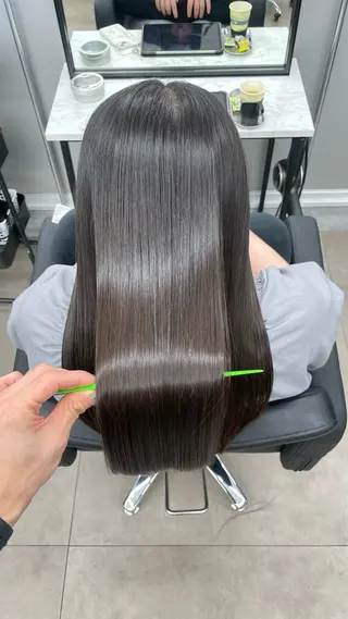 ロング 🦄髪質改善トリー トメント🦄イリスのヘアスタイル