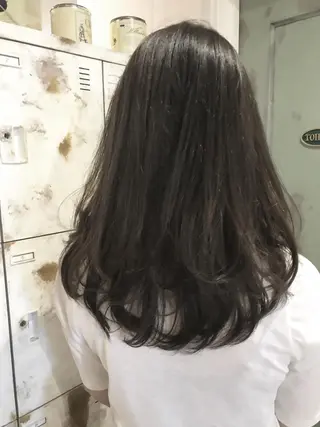 カラー 嶋村夏実🌼レイヤー 🌸白髪ぼかしのヘアスタイル