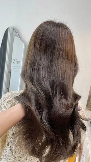 ロング 赤味消しcolor 🌿🤍Ayaのヘアスタイル