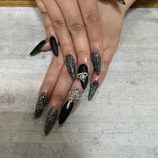ネイル Rire_eye+beauty_nail所属・Rire_ nail_yukiのネイルデザイン