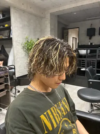 ミディアム パーマ メンズ ✨メンズ特化✨ サーフカール🏄‍♂のヘアスタイル