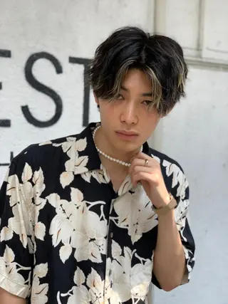 カラー メンズ 深沢 秀のヘアスタイル