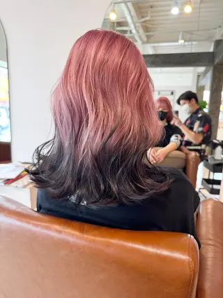 ミディアム LAULEA所属・mi yuのヘアスタイル