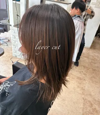 ミディアム 渋田 唯のヘアスタイル