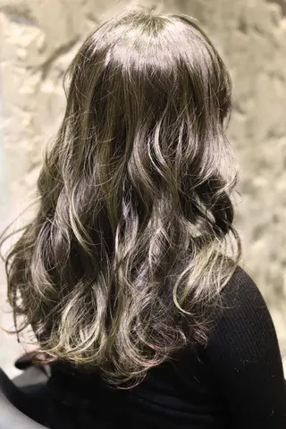 ロング 髪質改善🌈縮毛矯正 荻原 達矢のヘアスタイル