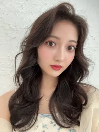 ロング SAYAKA🩶 レイヤー韓国ヘア新宿のヘアスタイル